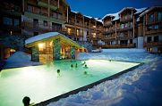 Le Hameau des Airelles - Montgenevre - SKIFUN - bazen za nočno kopanje